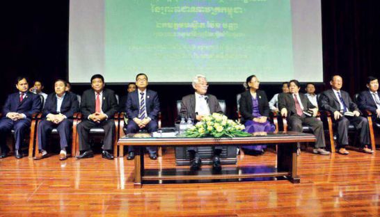តំណាងរាស្ត្រ​បក្ស​កាន់​អំណាច ​ប្រាប់​និស្សិត​ថា ​ការ​បង្ក្រាប​នយោបាយ​ដើម្បី​ការពារ​ប្រជាធិបតេយ្យ
